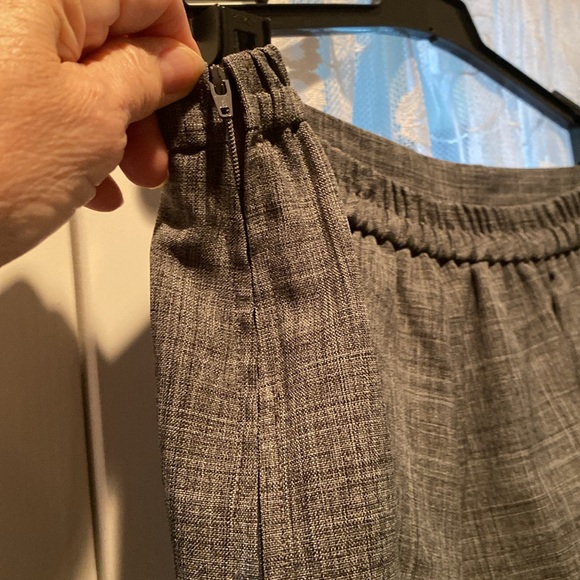 Two piece suit - Picture 9 of 9